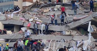 43e1c19e 7dea 4bf1 b76d 310fce4f9778 310x165 - من أقوى الزلازل في التاريخ.. عدد ضحايا زلزال تركيا يتجاوز 2600 قتيل